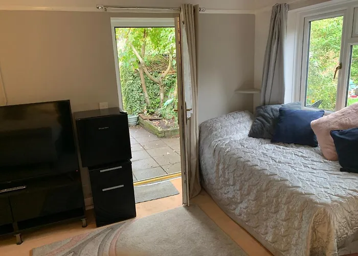Ashford (Kent) Cheap Hotels