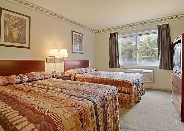 Lakewood Cheap Hotels