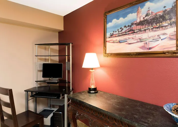 Strongsville Cheap Hotels