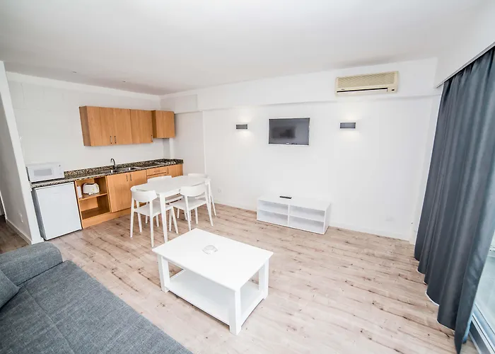 Santa Ponsa Cheap Hotels