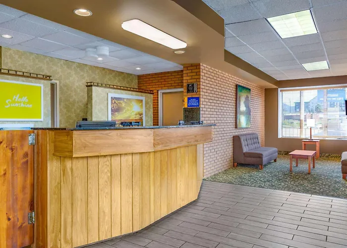 Breezewood Cheap Hotels