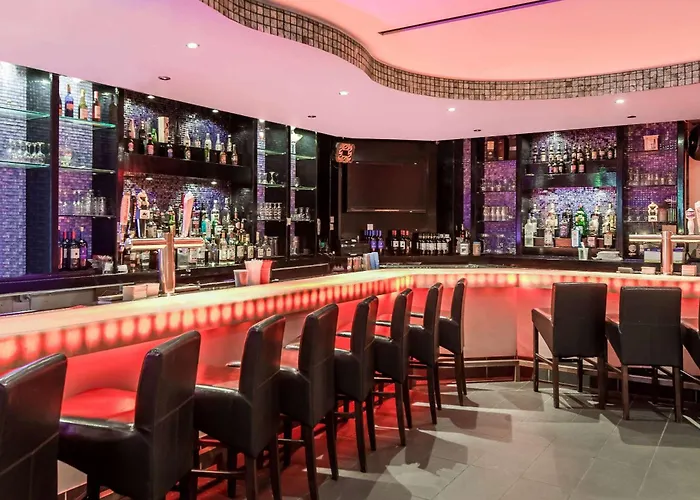 Hicksville Cheap Hotels