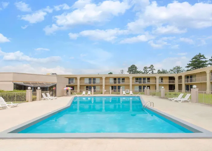 Clanton Cheap Hotels