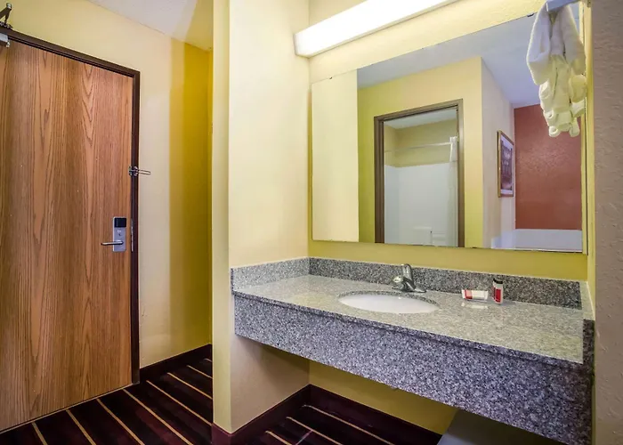 Crawfordsville Cheap Hotels