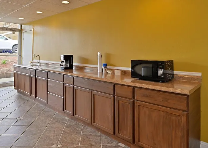 Norwalk Cheap Hotels