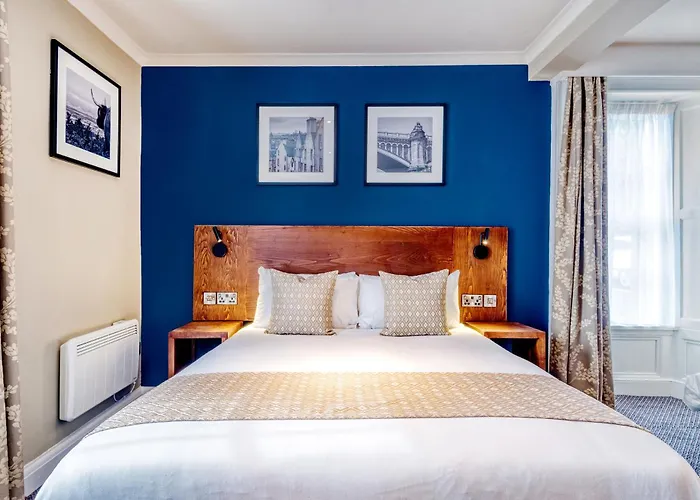 Hook (Hampshire) Cheap Hotels