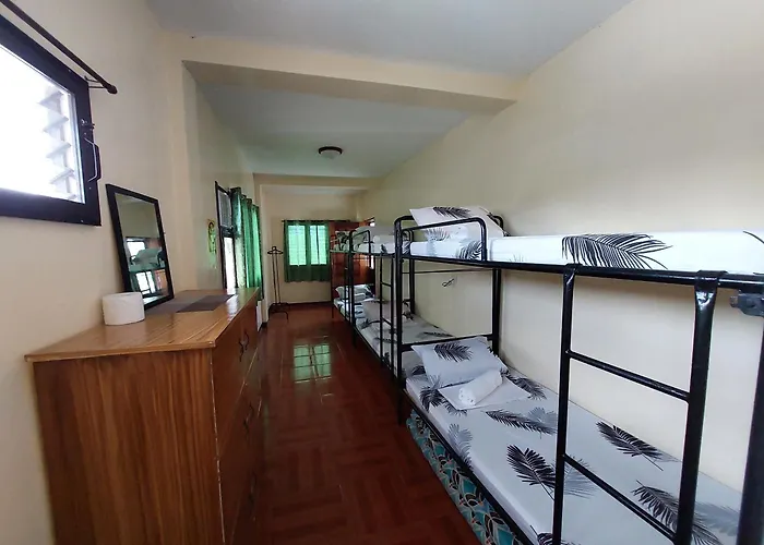 General Luna (Surigao del Norte) Cheap Hotels