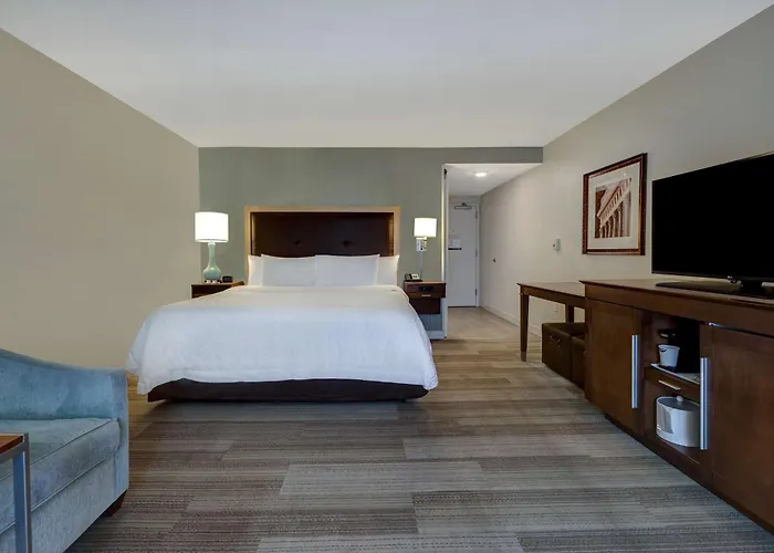 West Allis Cheap Hotels