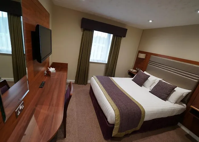 Huddersfield Cheap Hotels