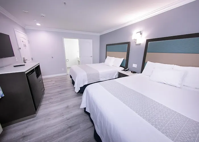 West Covina Cheap Hotels