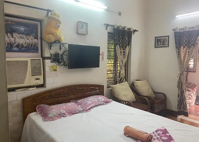 Shanti Niketan Cheap Hotels