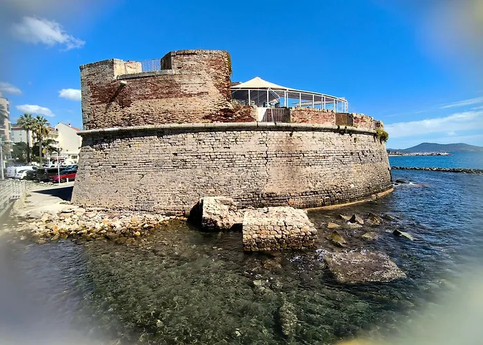 Toulon Cheap Hotels