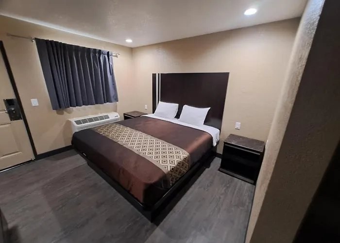 Rialto Cheap Hotels