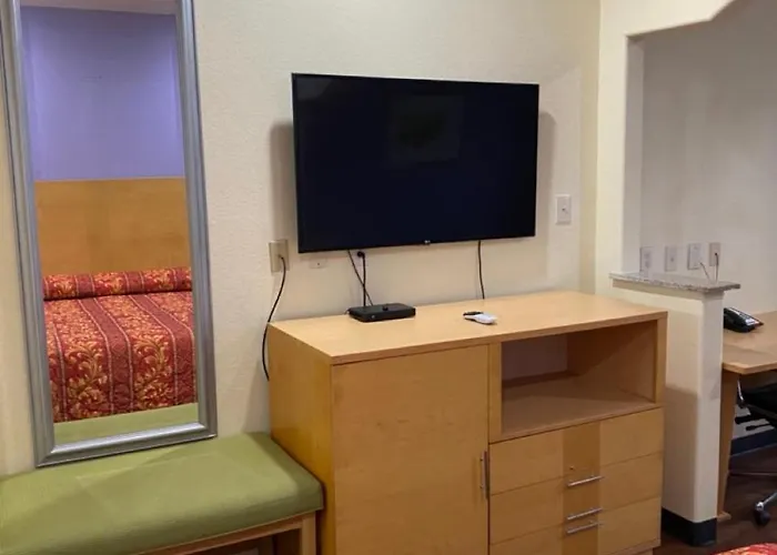 Angleton Cheap Hotels