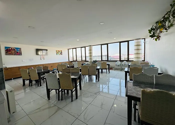 Van Cheap Hotels