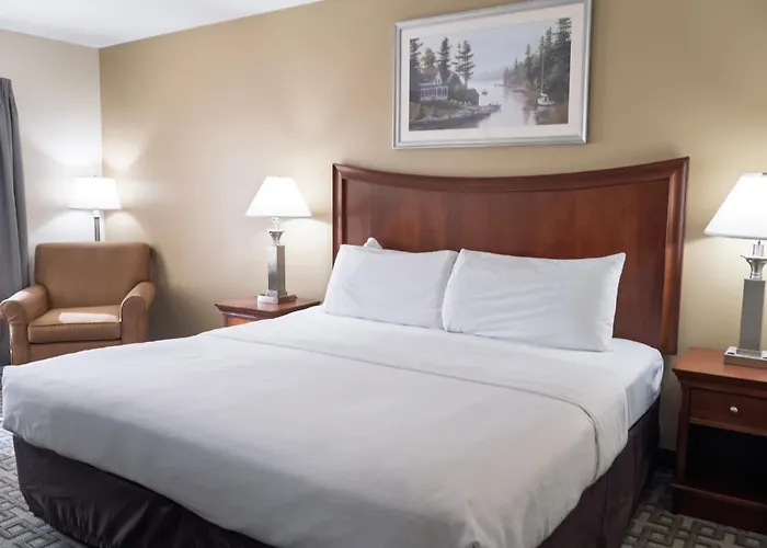 Skowhegan Cheap Hotels