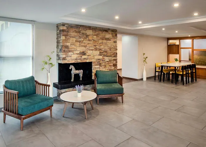 Tewksbury Cheap Hotels