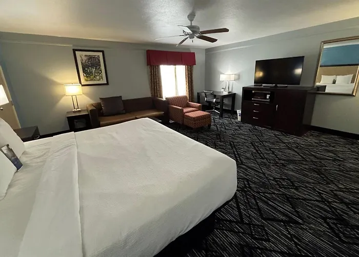 Litchfield Cheap Hotels
