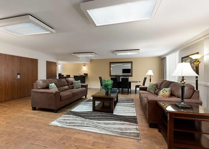 Benton Cheap Hotels