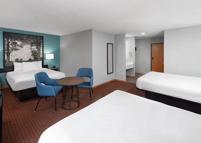 McHenry Cheap Hotels
