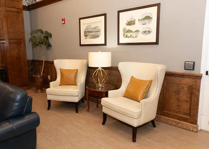 Greenfield Cheap Hotels