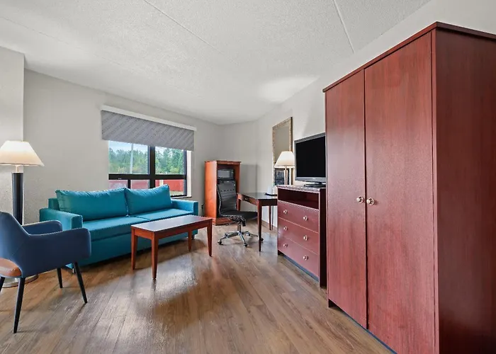 Utica Cheap Hotels