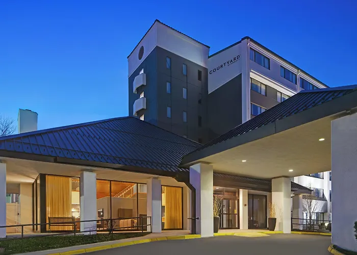 Elmhurst Cheap Hotels