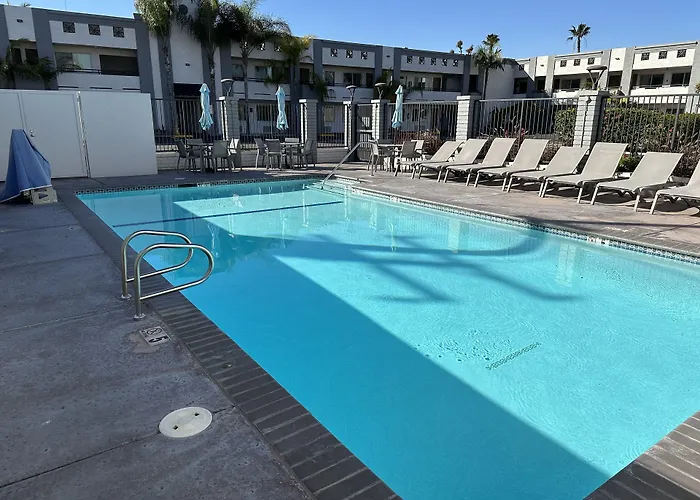 Lawndale Cheap Hotels