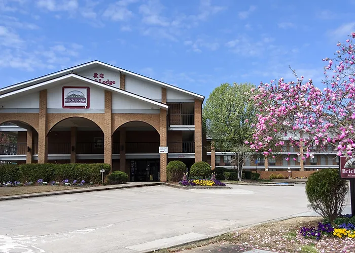 East Point Cheap Hotels