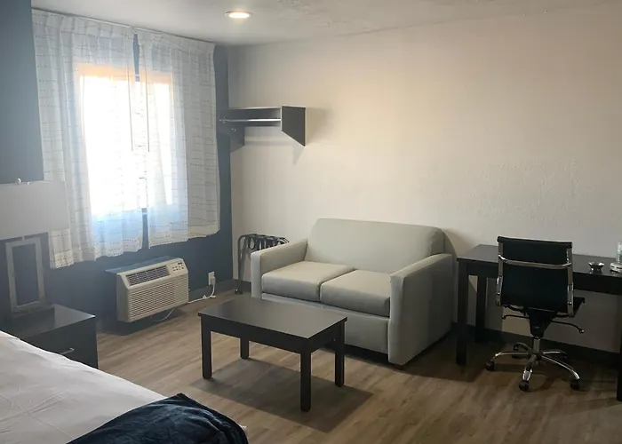 Holbrook Cheap Hotels