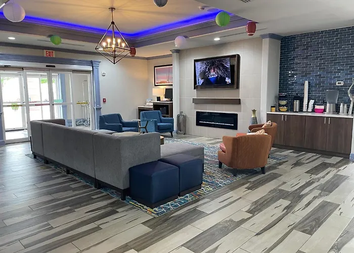 Moore Cheap Hotels