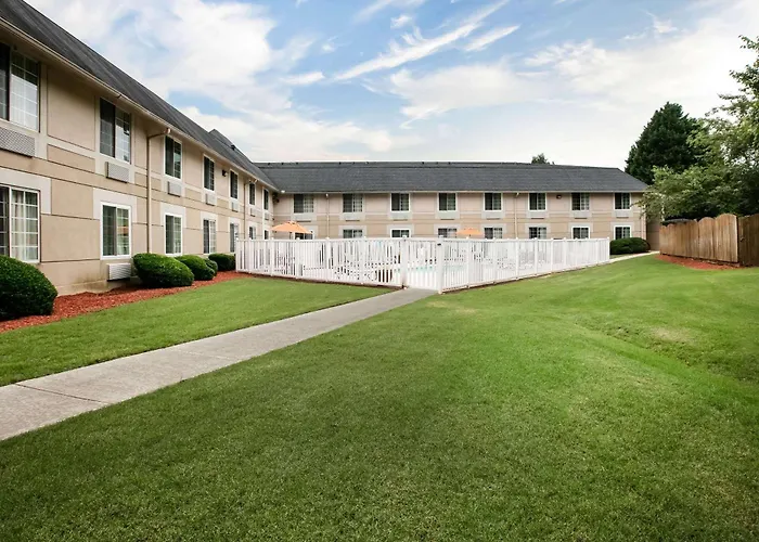 Braselton Cheap Hotels