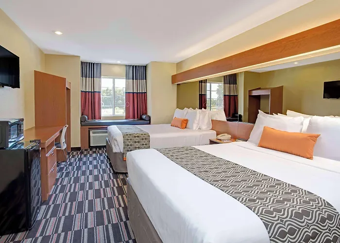 Bushnell Cheap Hotels