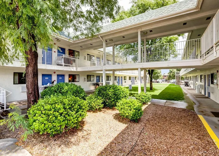 Wheat Ridge Cheap Hotels