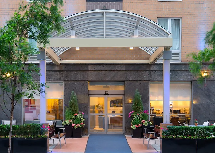 Massapequa Cheap Hotels