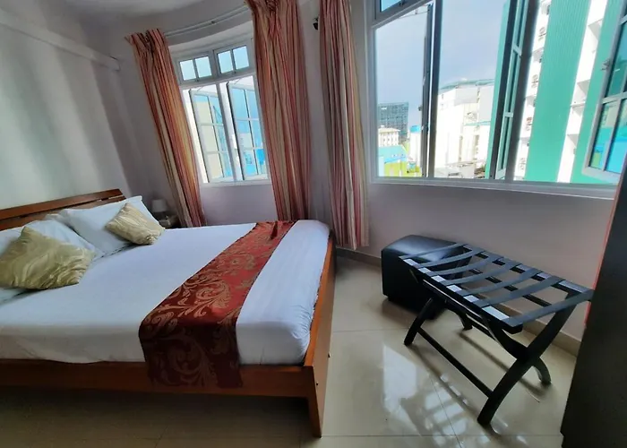 Male Cheap Hotels