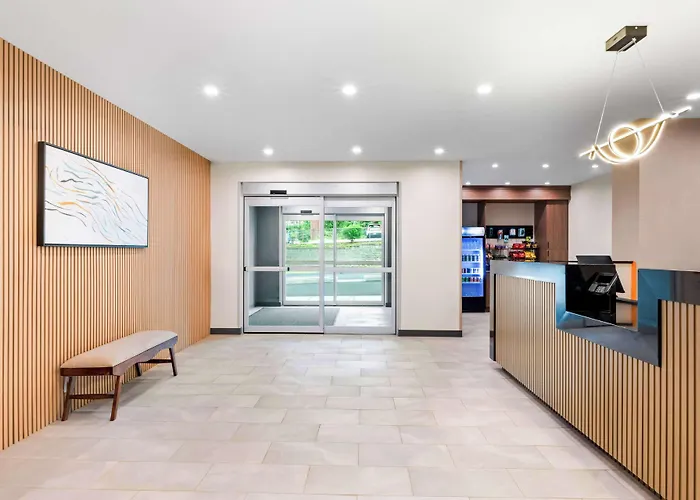 Niantic Cheap Hotels