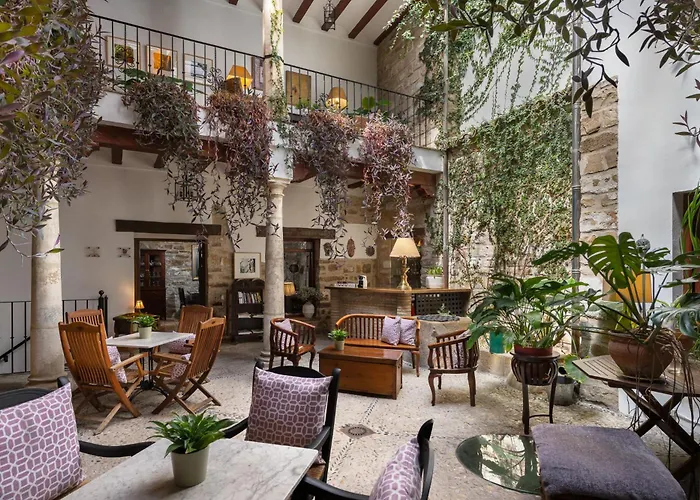 Ubeda (Andalucia) Cheap Hotels