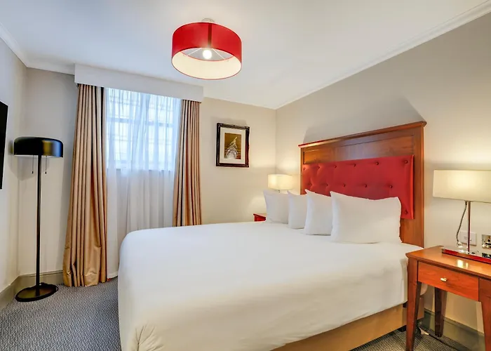 Staines-upon-Thames Cheap Hotels