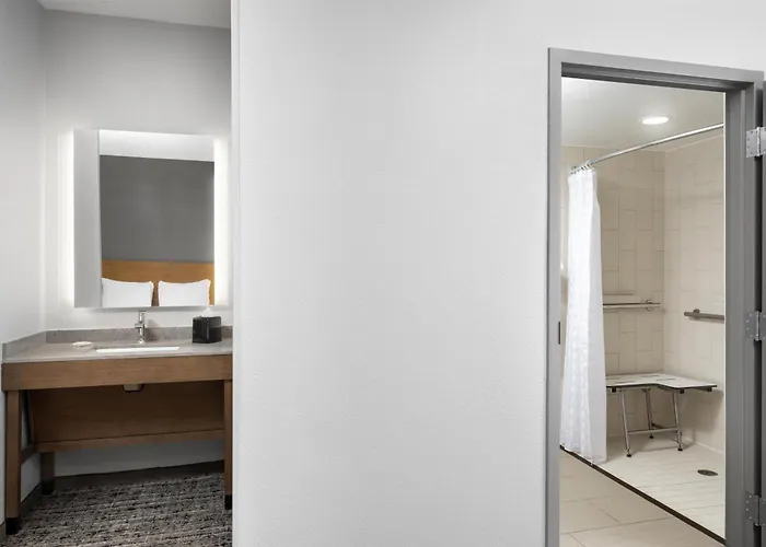 Utica Cheap Hotels
