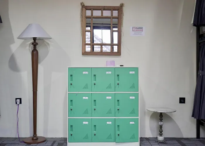 Surakarta (Solo) Cheap Hotels