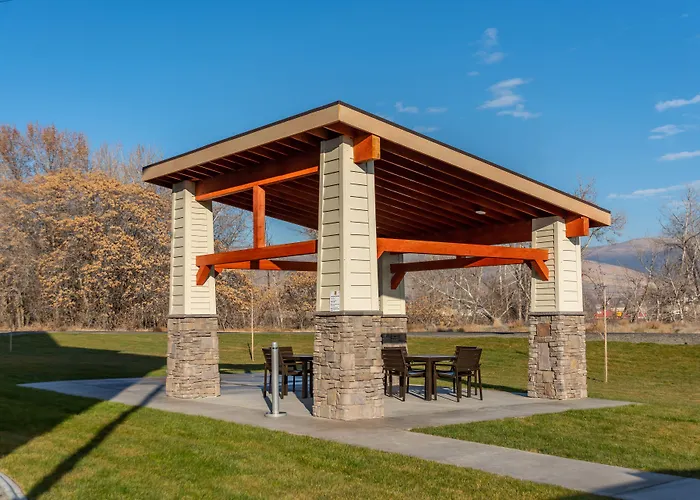 Huntersville Cheap Hotels