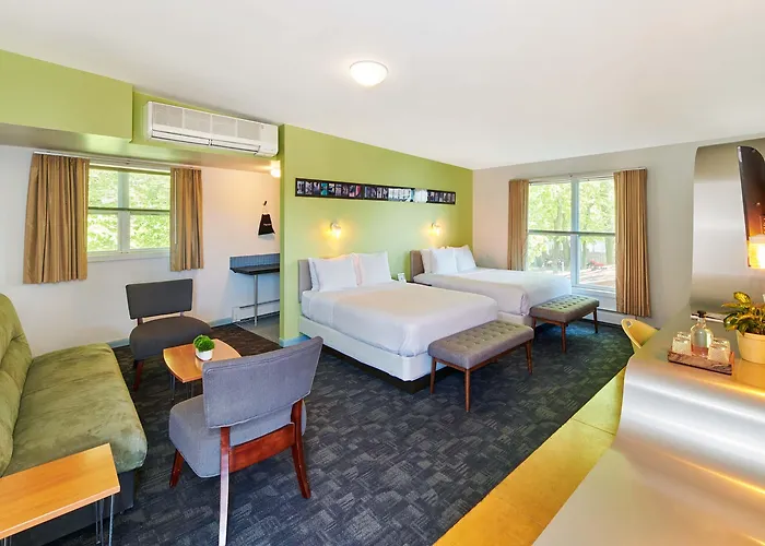 Greenport Cheap Hotels