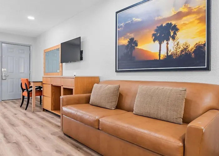Sealy Cheap Hotels