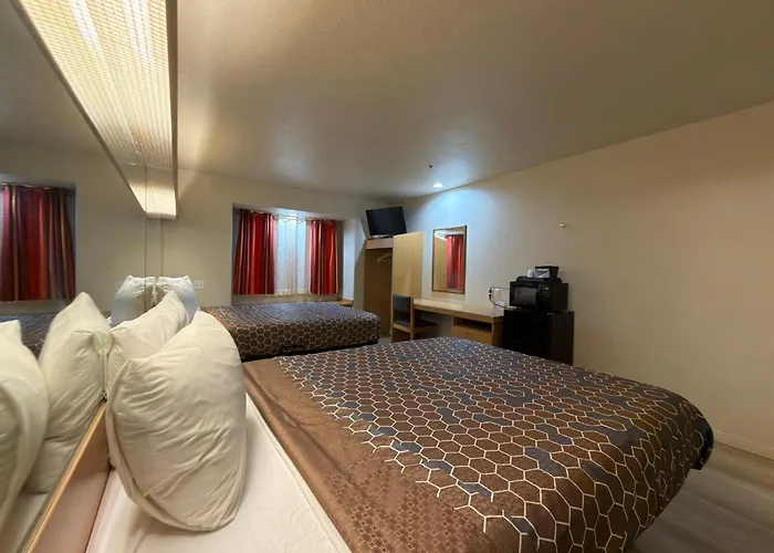 Ada Cheap Hotels