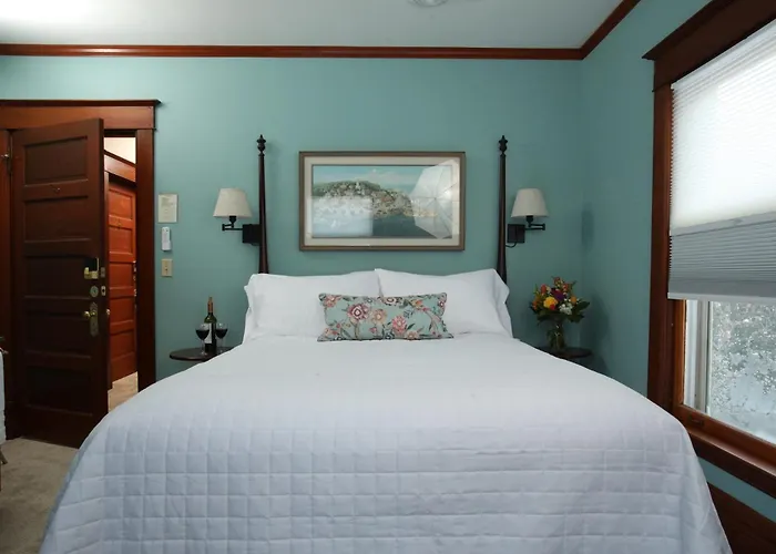 Saugatuck Cheap Hotels