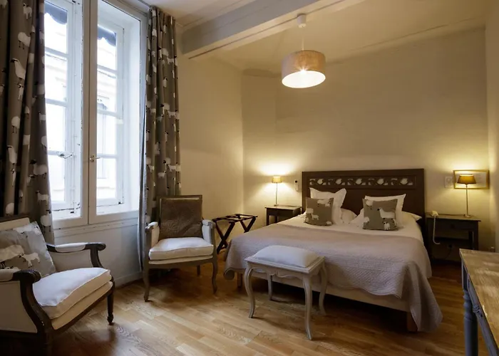 Nimes Cheap Hotels