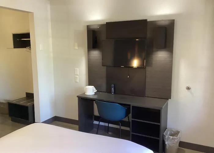 San Dimas Cheap Hotels