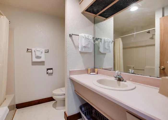 Rockaway Beach Cheap Hotels