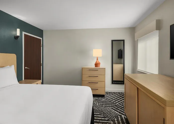 Morristown Cheap Hotels